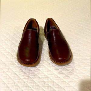 Born Mayflower Shoed